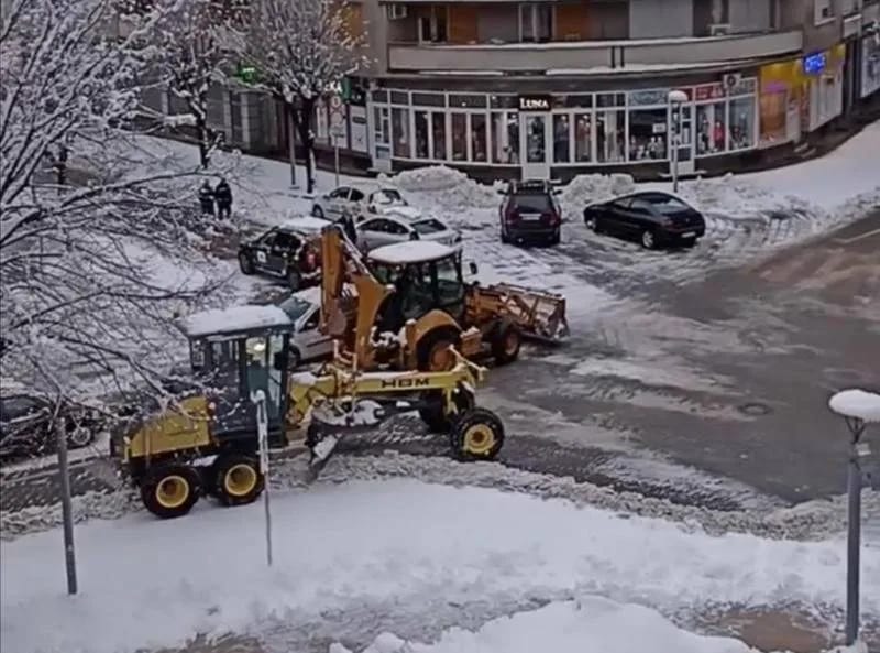 Lokalna uprava: Gradske saobraćajnice prohodne, ekipe od jutros na terenu