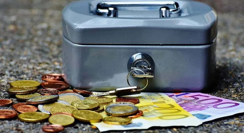 Štednja Crnogoraca za godinu porasla 188 miliona eura
