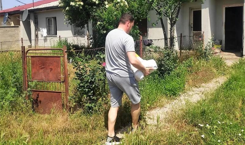 Uručili pakete pomoći za dvije socijalno ugrožene porodice