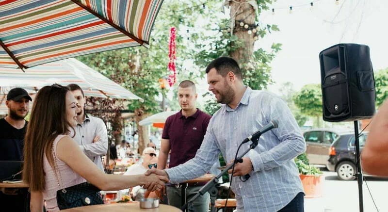 Kovačević mladim Nikšićanima uručio evropske kartice