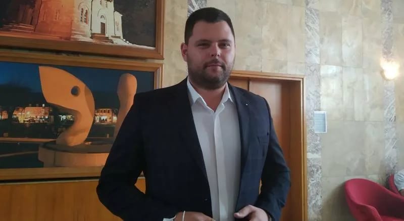 DPS: Odluku o ujedinjenju sa Srbijom da sprovodi na ličnom planu; Kovačević: Ovdje ćemo ostati da živimo
