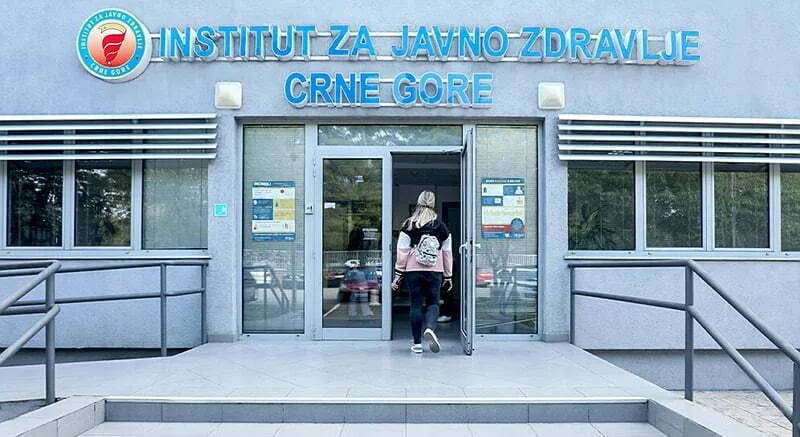 Iste epidemiološke mjere i narednih 15 dana, maske nositi na mjestima gdje su veće gužve