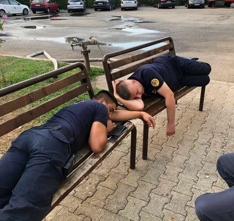 Nikšićki vatrogasci u borbi protiv vatrene stihije u Baru