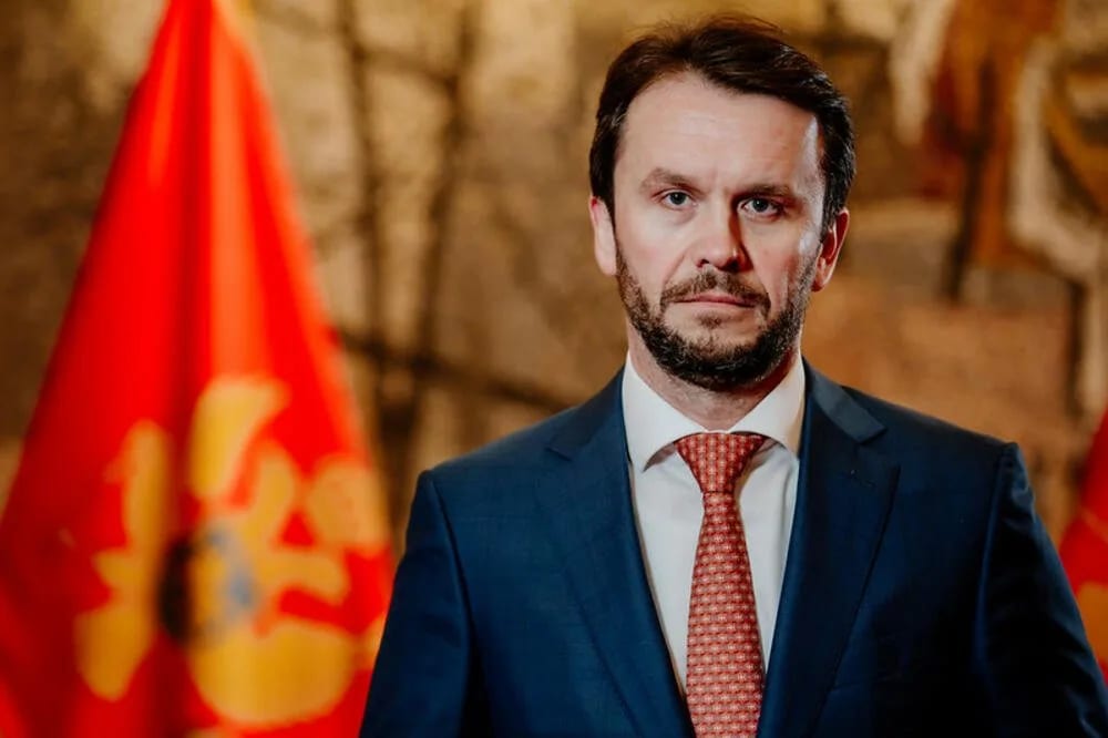 Konjević: Abazović "slučajno" sa vlasnikom cigareta