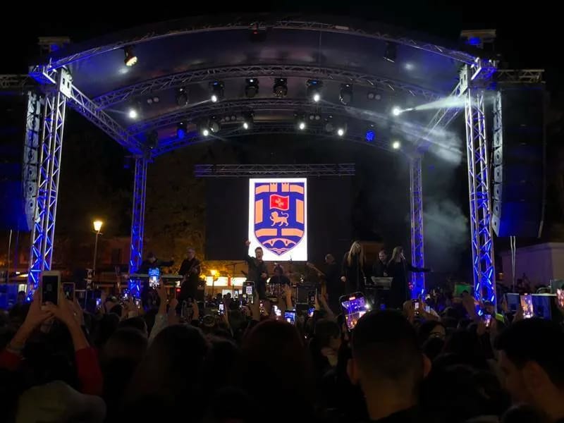 (FOTO i VIDEO) Nikšićani proslavili Dan oslobođenja uz Mariju Šerifović