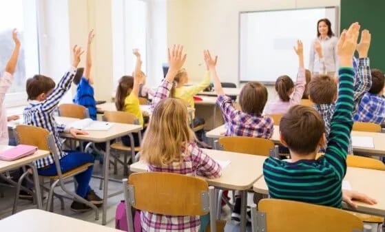 Apel Ministarstvu prosvjete da hitno preispita problem prekida ugovora asistentima u nastavi