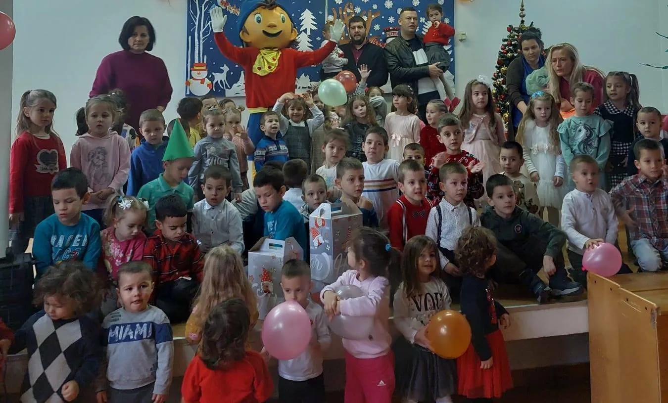 MZ Ćemenca uručila poklone mališanima vrtića "Proljeće"