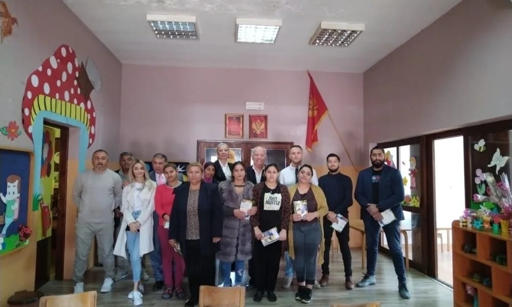 Promovisan upis u vrtiće, osnovne i srednje škole djece RE zajednice