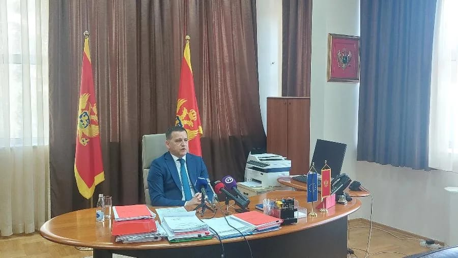 Počela da radi telefonska linija za prijavu vršnjačkog nasilja