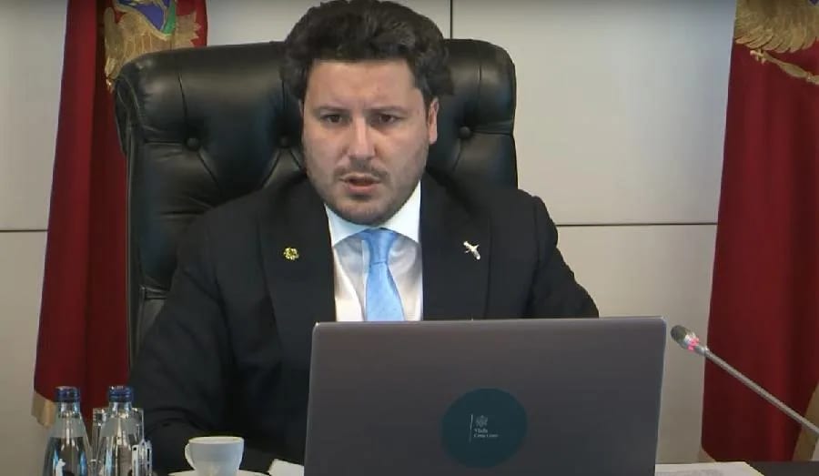 Abazović: Vlada striktno protiv ukidanja doprinosa Fonda PIO