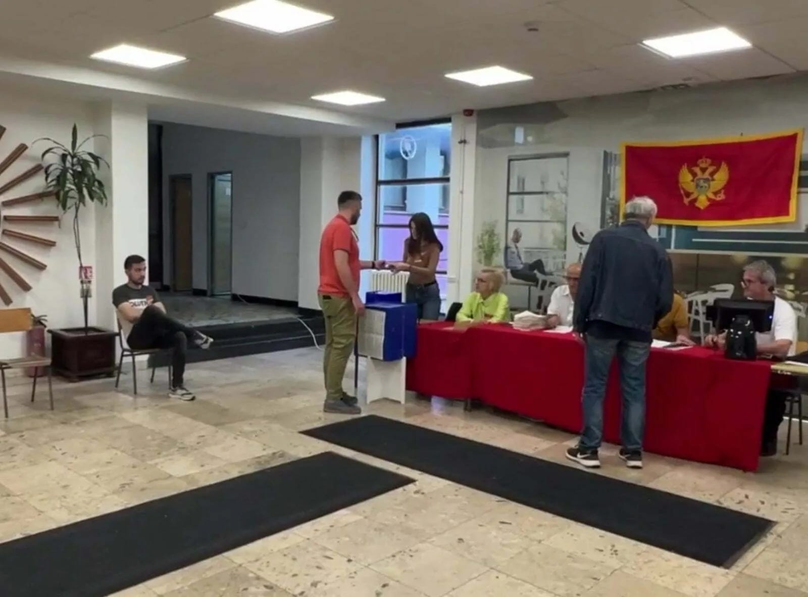 Do 18 časova pravo glasa iskoristilo 47,95 odsto Nikšićana