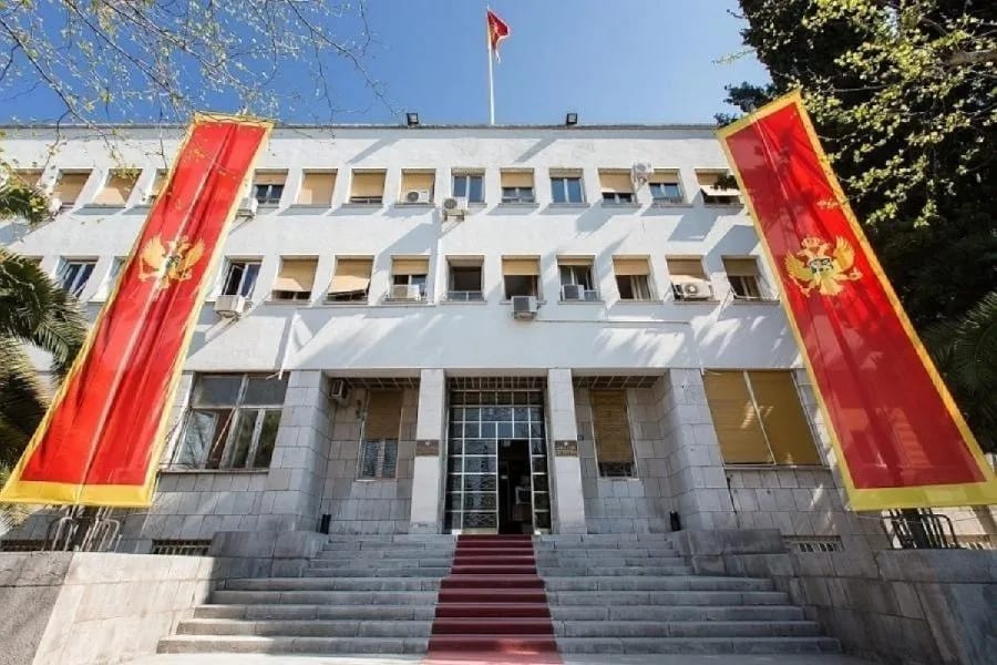 U Skupštini poslanička pitanja i mjere opoziciji