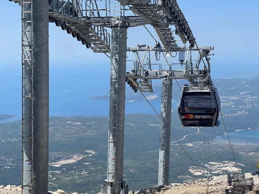 Žičara Kotor-Lovćen otvorena za komercijalnu vožnju (FOTO)