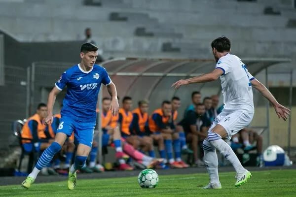 Sutjeska zaustavljena u Petrovcu