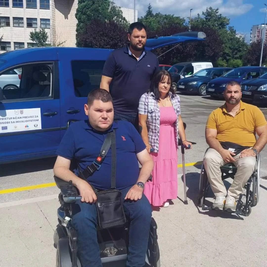 Opština Nikšić obezbijedila vozilo za besplatan prevoz OSI