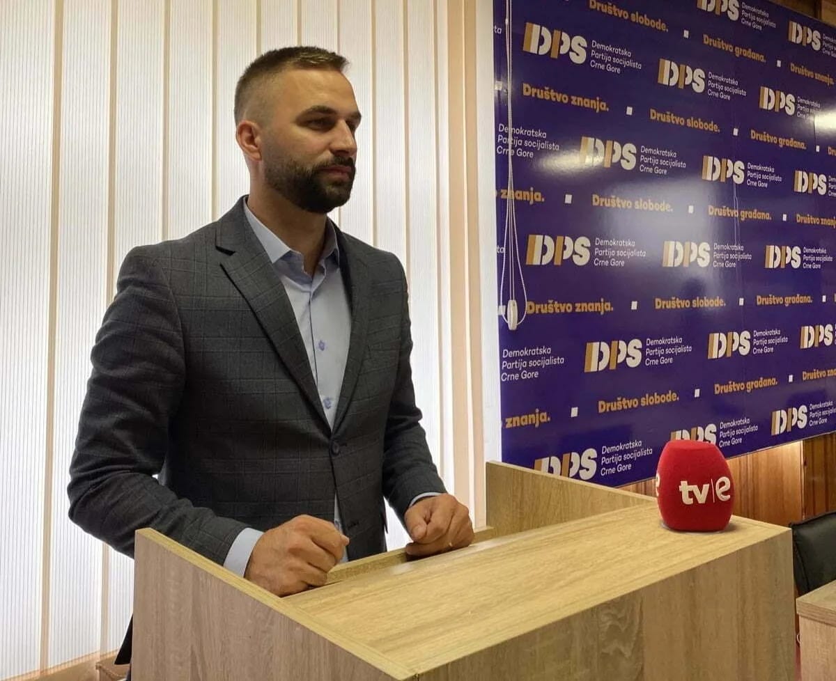 Muratović: Šta još treba da se desi da Demokrate i URA shvate da nije sve u vlasti