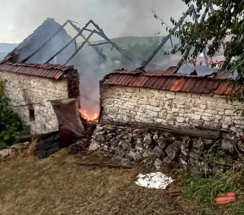 Izgorela štala, koze, sijeno i kompletna poljoprivredna mehanizacija