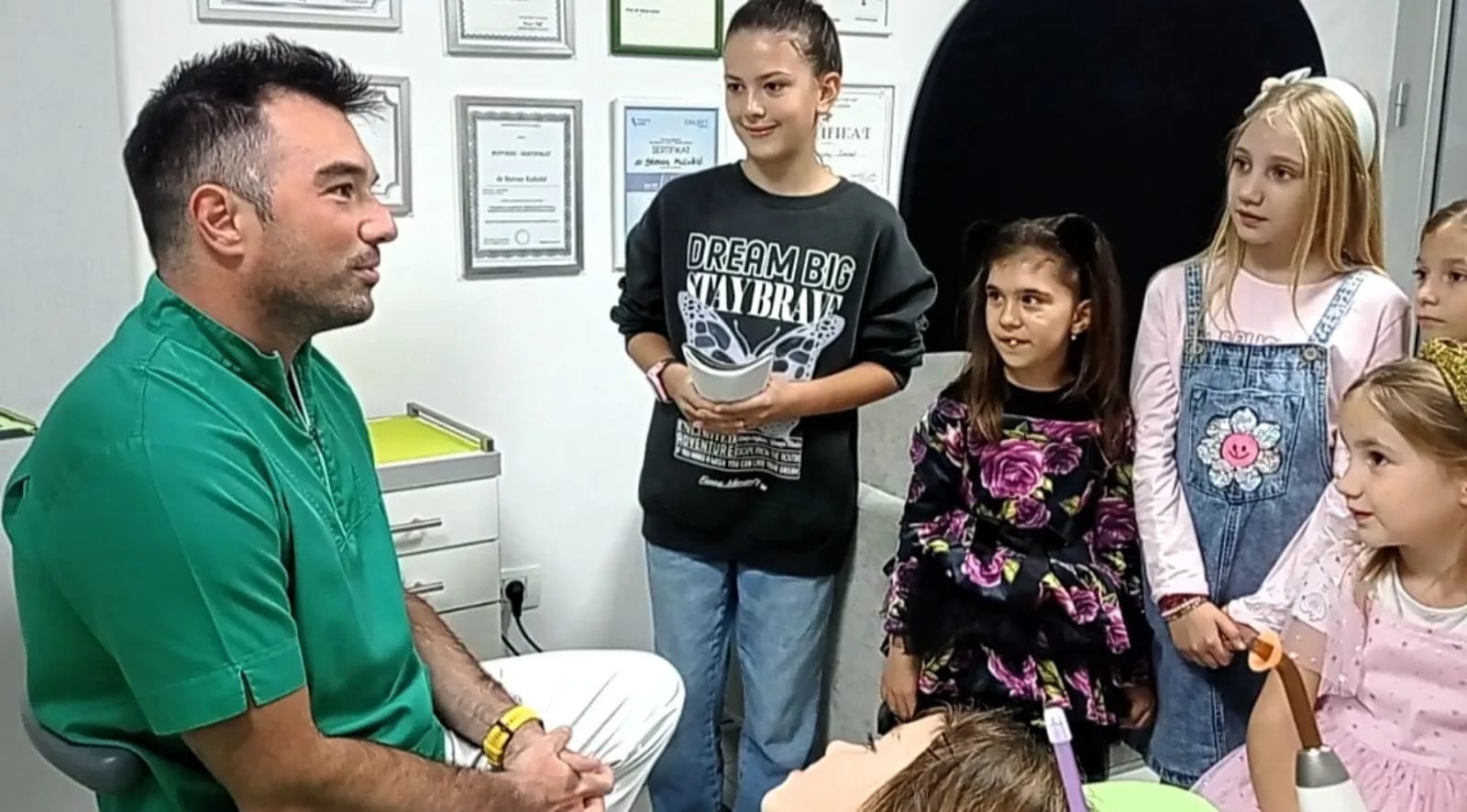 (VIDEO) Mali istraživači: Sve što treba da znamo o higijeni zuba, savjeti stomatologa