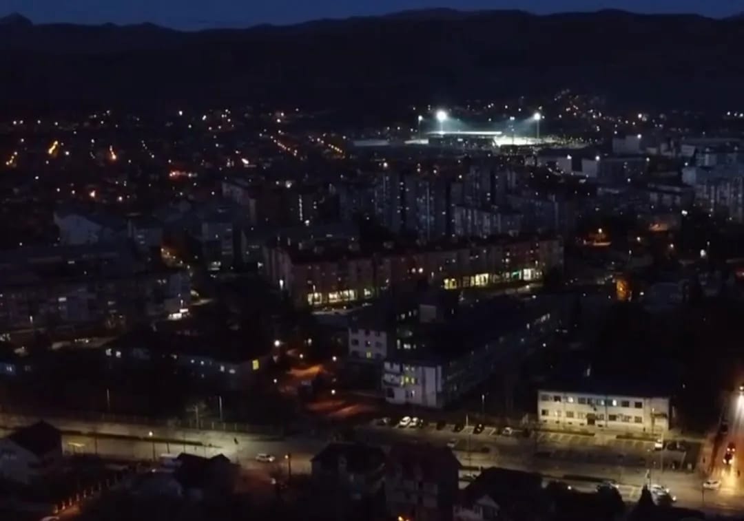 Racije u Nikšiću: Maloljetnici pili alkohol u kafiću, prekršajne prijave protiv roditelja
