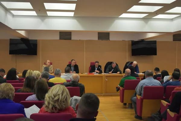 Sindikat uprave i pravosuđa pisao Spajiću: Protest ako se do 19. januara koeficijenti ne uvećaju za deset odsto