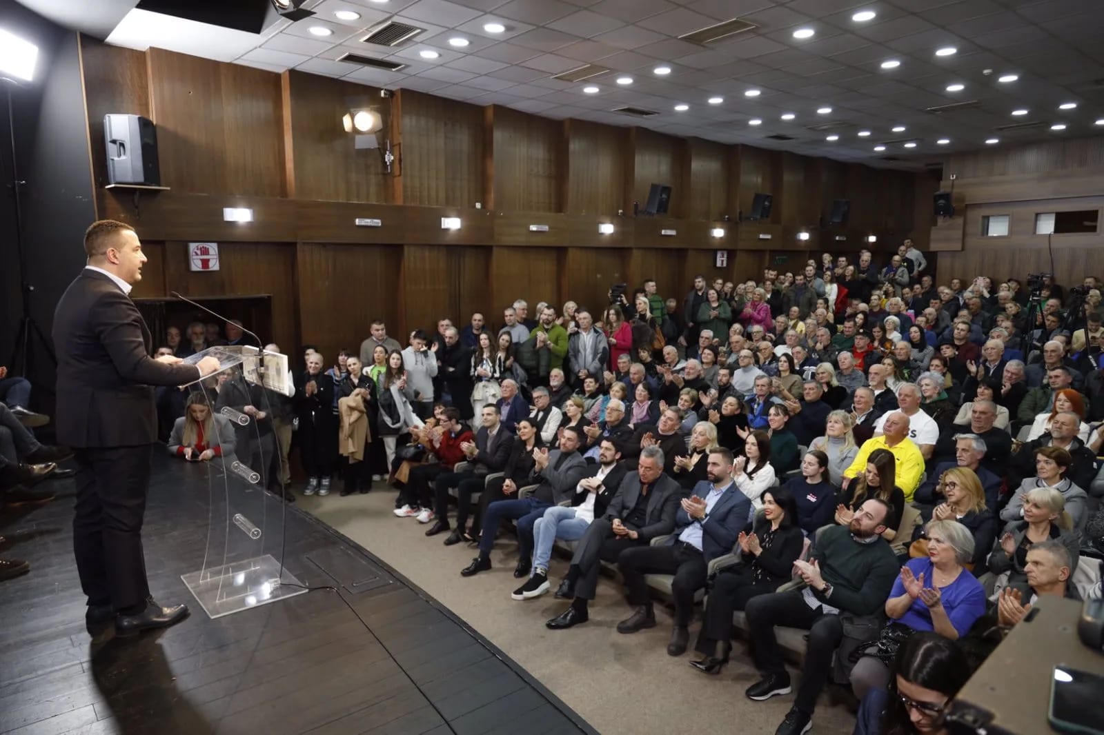 Održana tribina DPS-a u Nikšiću: Savladaćemo sopstvene slabosti