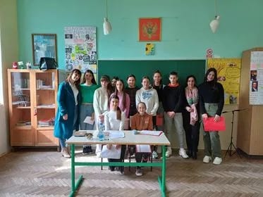 Art klub „Prvo pismo“ predstavio se poetskim časom