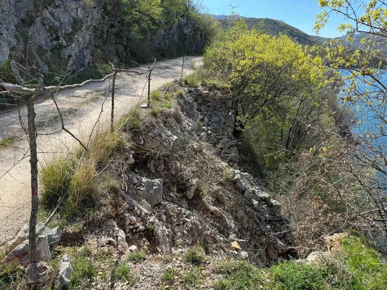 Put oko Slanog jezera i dalje u lošem stanju (FOTO)