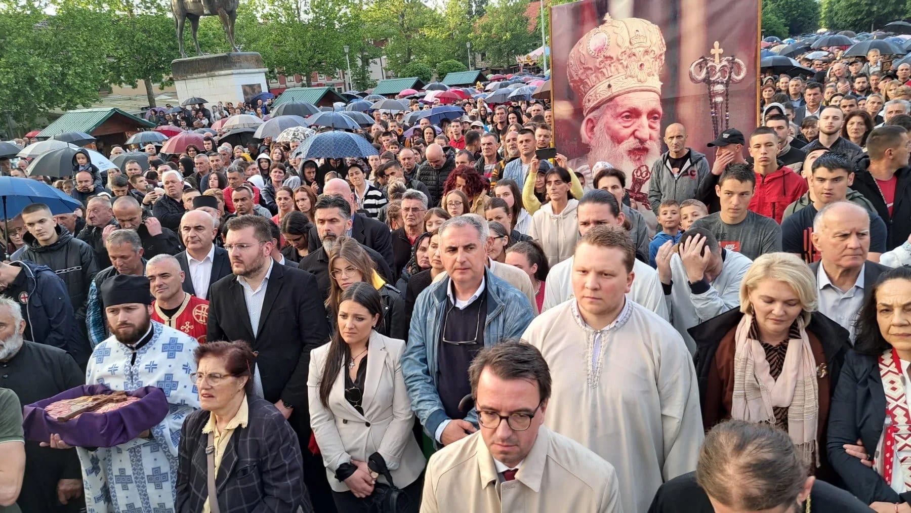 (FOTO) Litija povodom praznika Svetog Vasilija Ostroškog