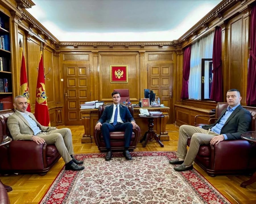 Radović predao dužnost Brđaninu