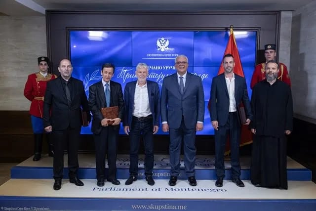 Mandić uručio Trinaestojulske nagrade dobitnicima