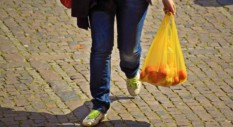 Od takse na kese prihodovali 1,21 milion - Ministarstvo ekologije tvrdi da se plastične kese koriste upola manje