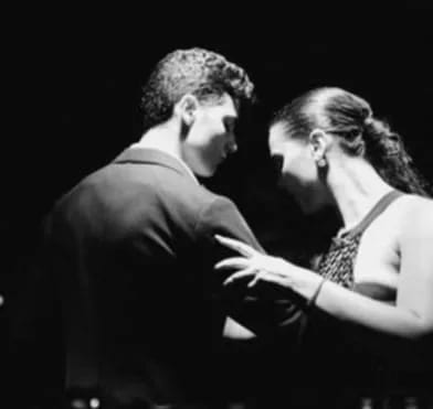 VIDEO Tango na sceni Nikšićkog pozorišta oduševio publiku