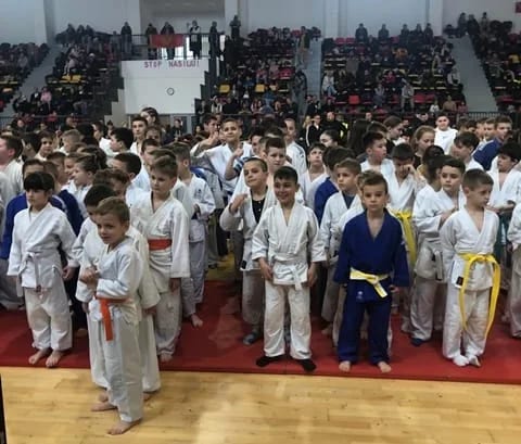 Trebjesi četiri medalje