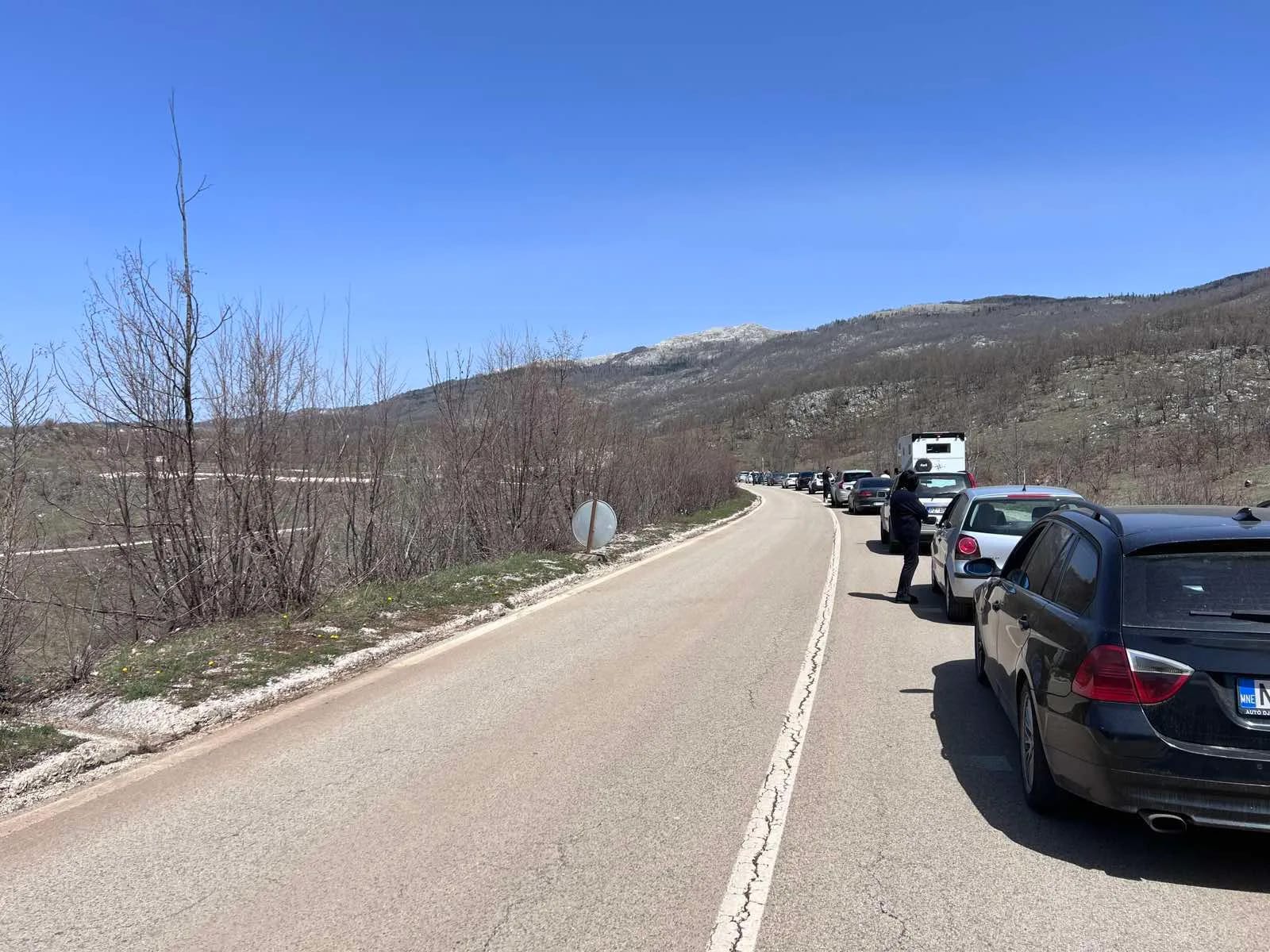 UP: Tokom praznika mogući povremeni zastoj i otežano odvijanja saobraćaja ka turističkim centrima
