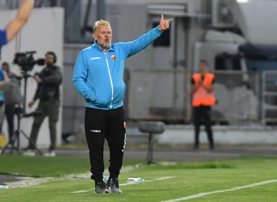 Prosinečki ostaje na klupi "sokola" i u nastavku kvalifikacija