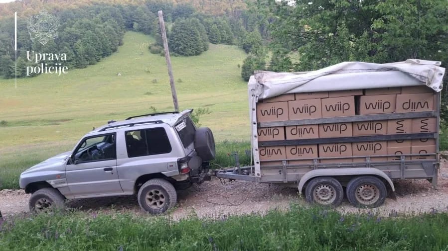 Plužine: Zaplijenjeno preko 74.000 komada nastavaka za elektronske cigarete