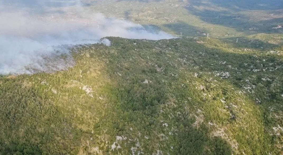 Dva nova požara, nikšićki vatrogasci ponovo pristižu u Podgoricu