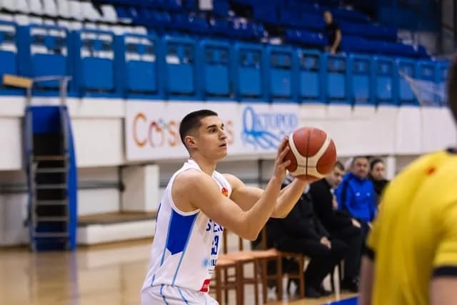 Sutjeska gostuje Teodu