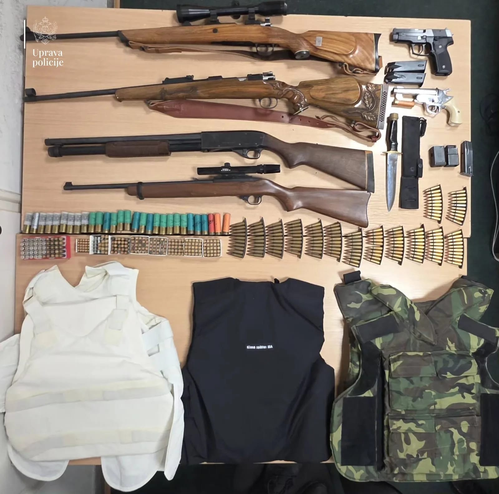 U kući Aleksandra Aca Đukanovića policija pronašla puške, pištolje, pancire...