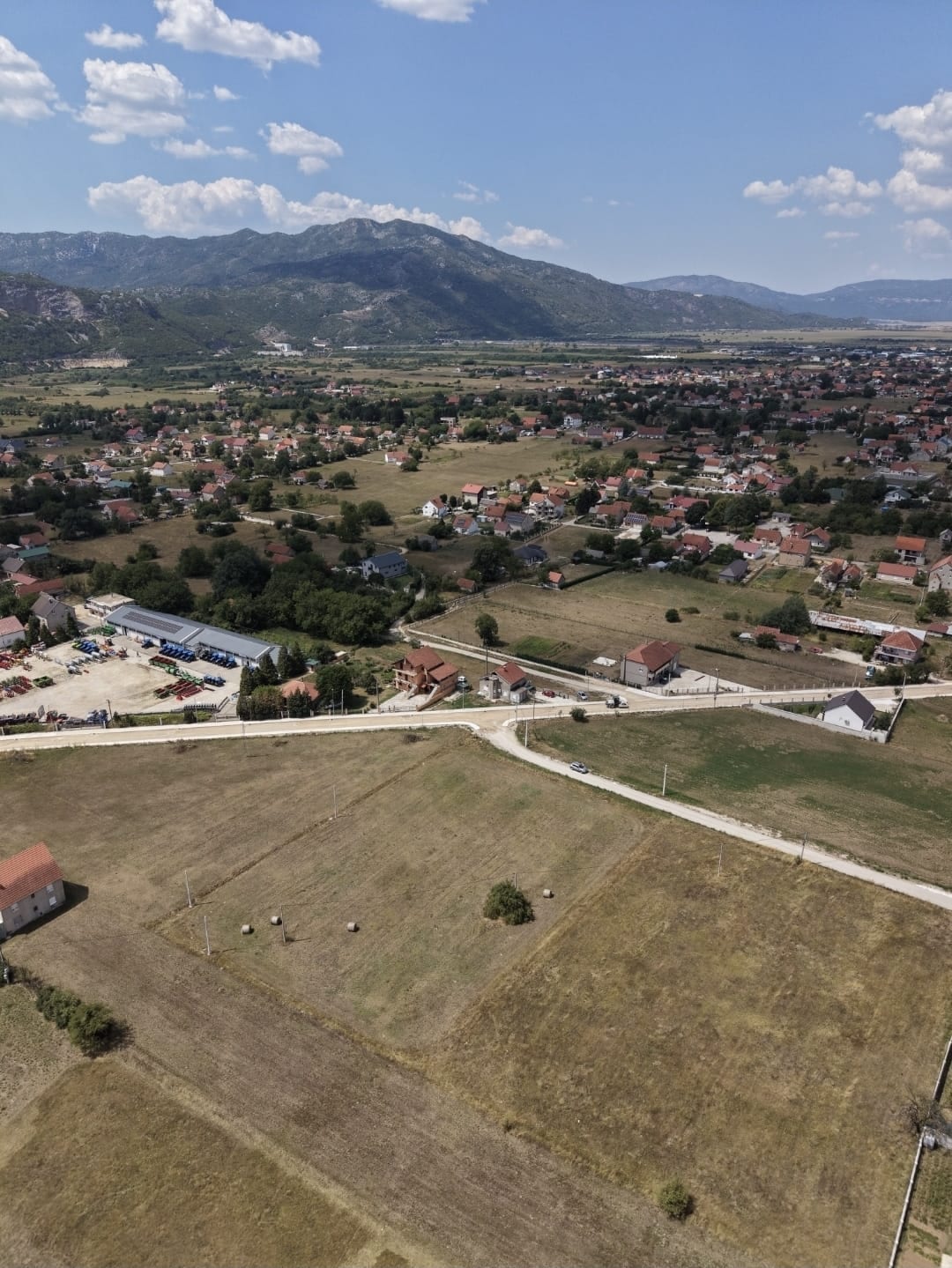Prodaja vise placeva – Kličevo