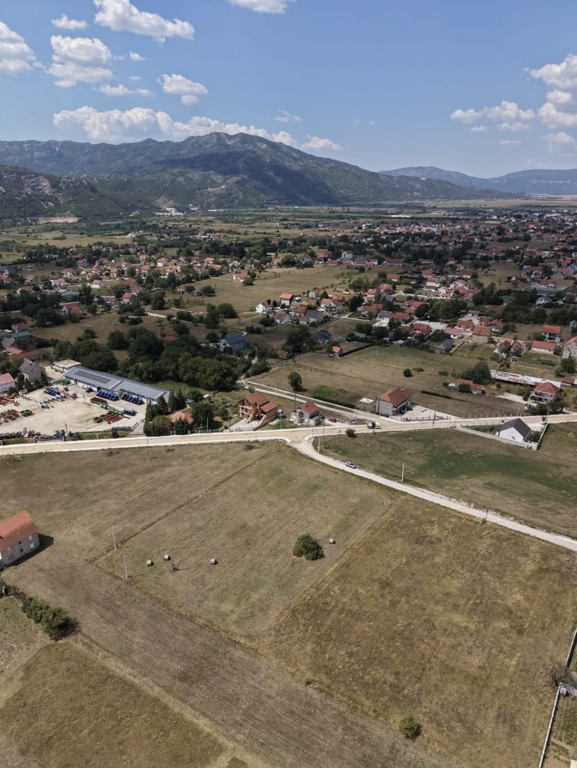 Prodaja vise placeva – Kličevo