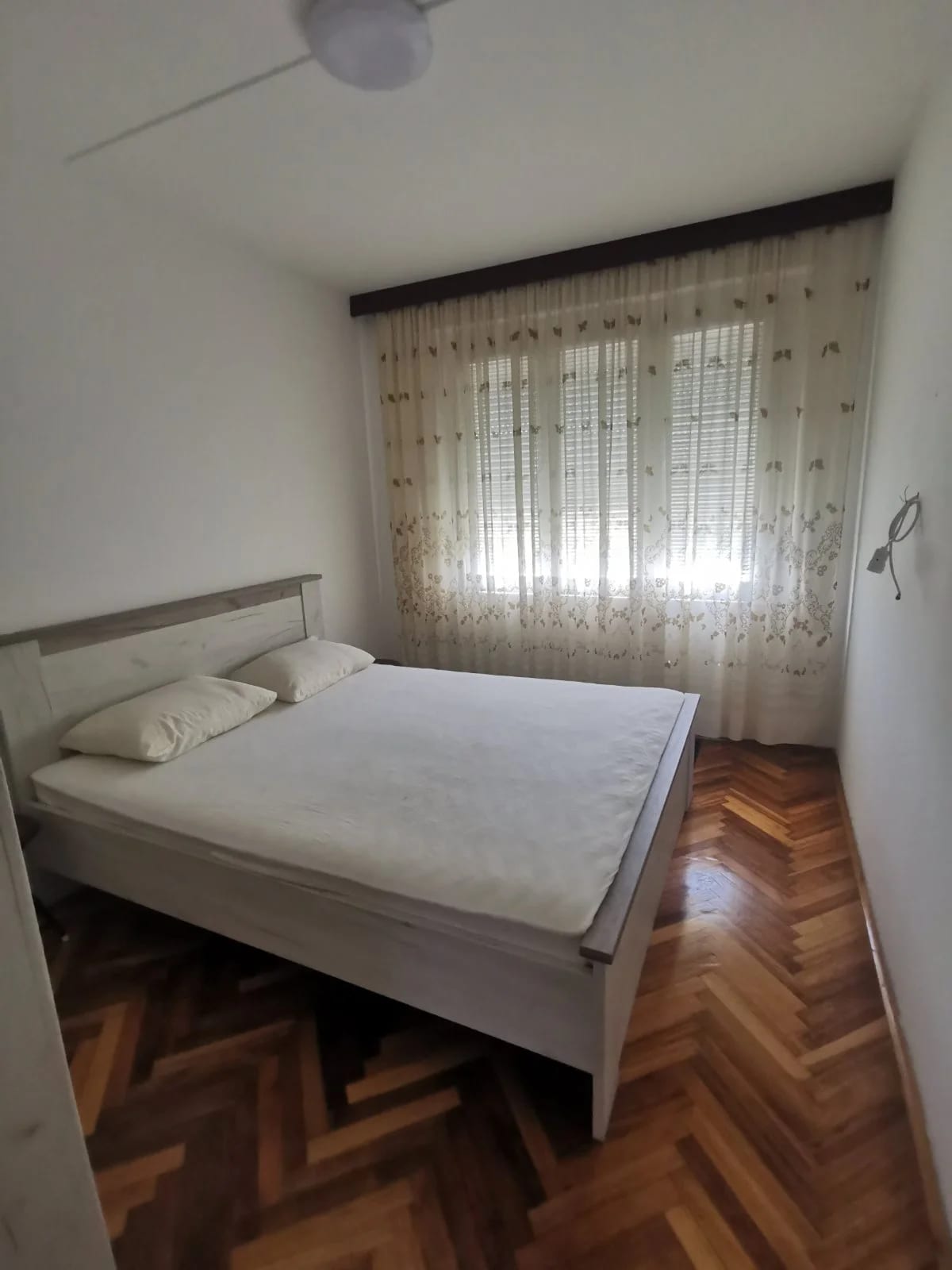 Prodajem stan u centru Nikšića