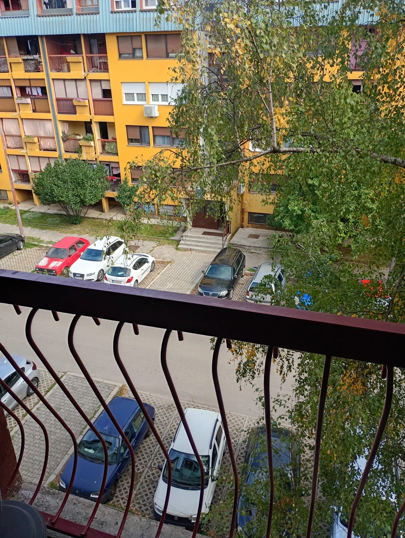 Prodajem dvosobni stan