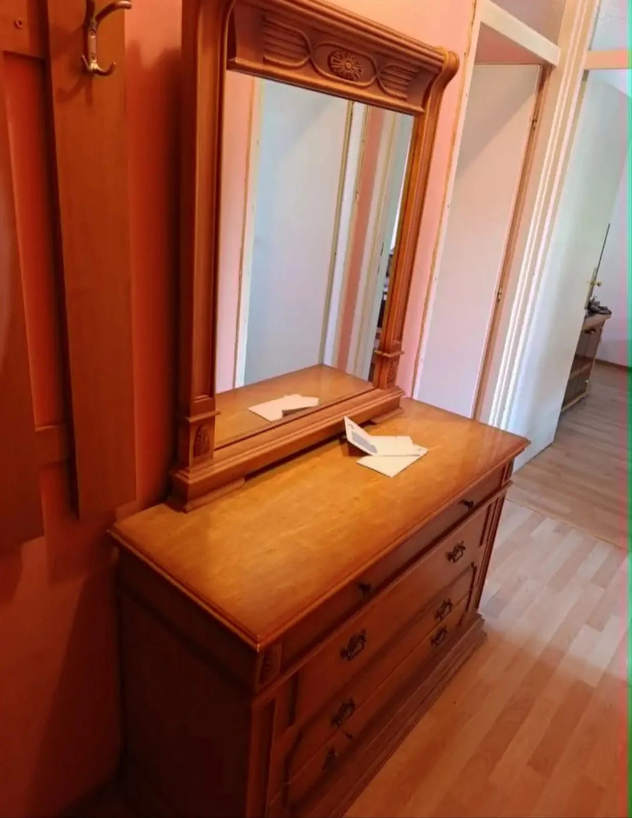 Predsoblje sa ogledalom