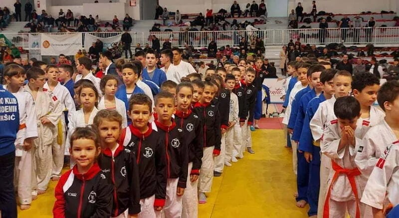 Podgorica: 14 medalja za Straševinu