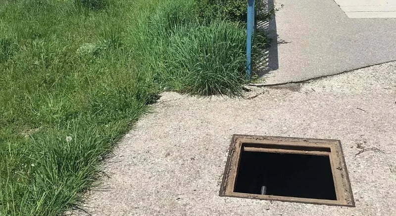 Čitaoci šalju: Otvorena šahta u Dragovoj Luci