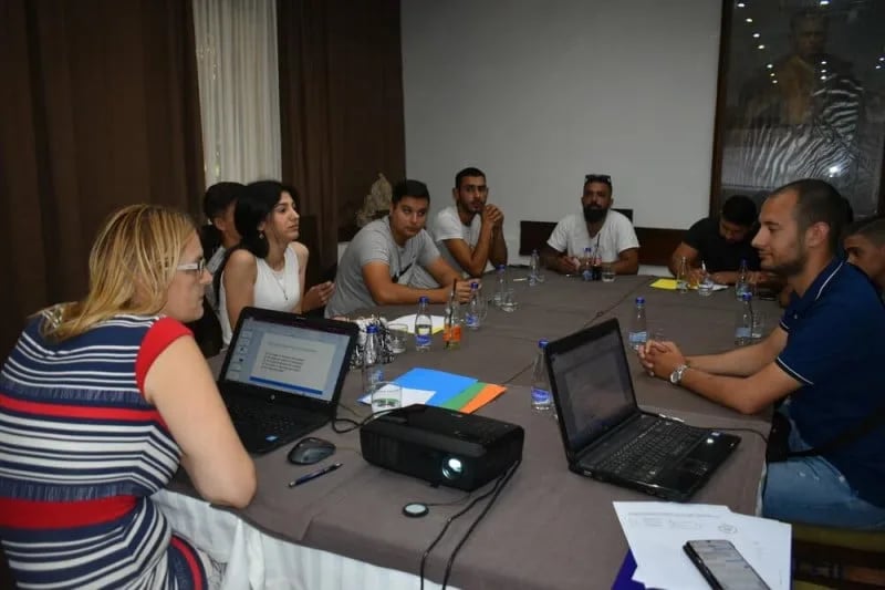 Uručeni sertifikati za deset pripadnika RE populacije