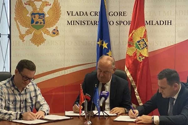 Besplatna EYCA kartica za učenike koji upišu prvi razred srednje škole