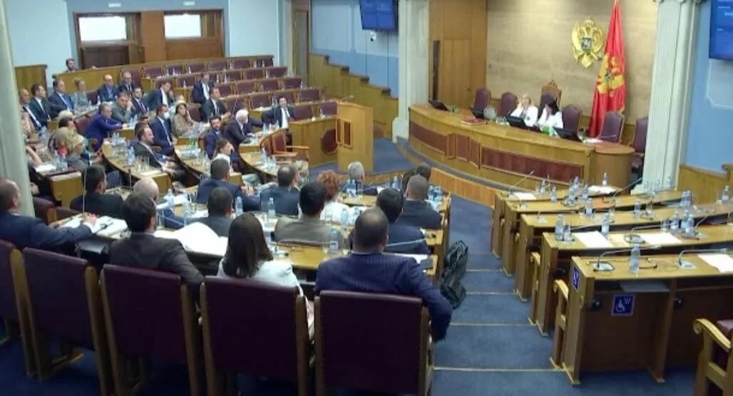 Izglasano nepovjerenje Vladi