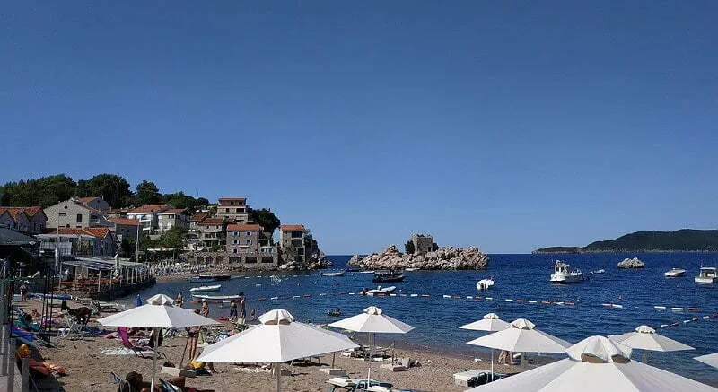 Popunjeno 60 odsto privatnog smještaja, cijene na nivou 2019.